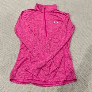 Women’s Under Armour half zip shirt